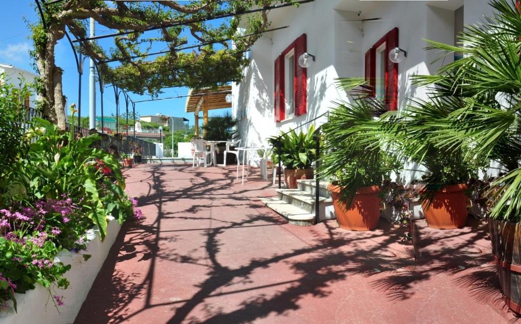 Hotel Residence Villa Teresa Казамиччола-Терме Экстерьер фото
